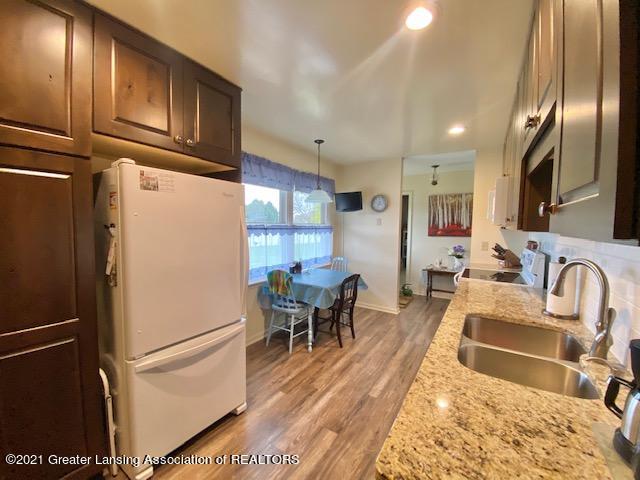 9062 Riverside Drive Grand Ledge, MI 48837 - Photo 4 of 16 IMG_2414