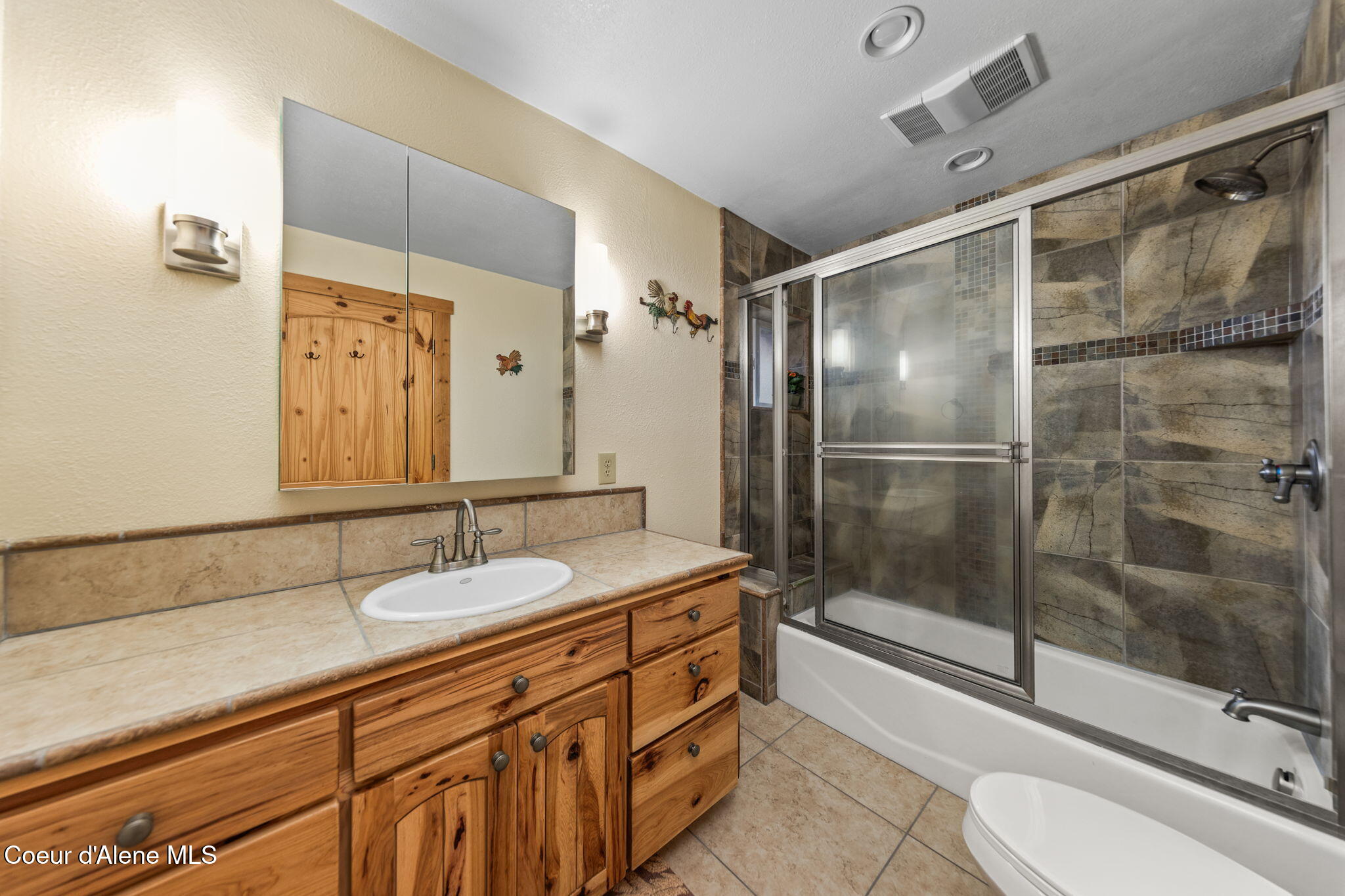 6584 East Burma Road Harrison, ID 83833 - Photo 28 of 72 26-web-or-mls-Bathroom-1