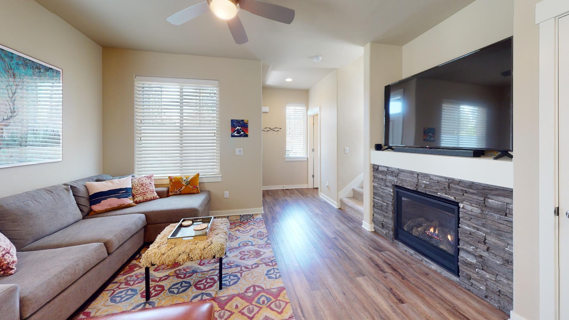 20892 Sotra Loop Bend, OR 97702 - Photo 3 of 26 20892-SE-Sotra-Loop-Living-Room
