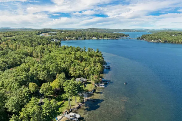 $7,990,000 | 211 Dockham Shore Road, Gilford, NH 03249