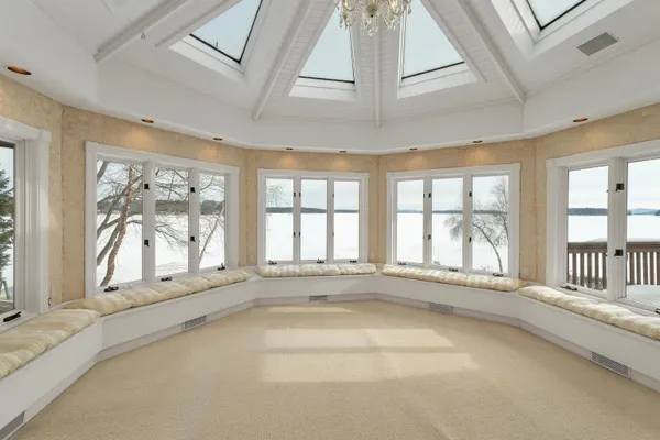 $7,990,000 | 211 Dockham Shore Road, Gilford, NH 03249