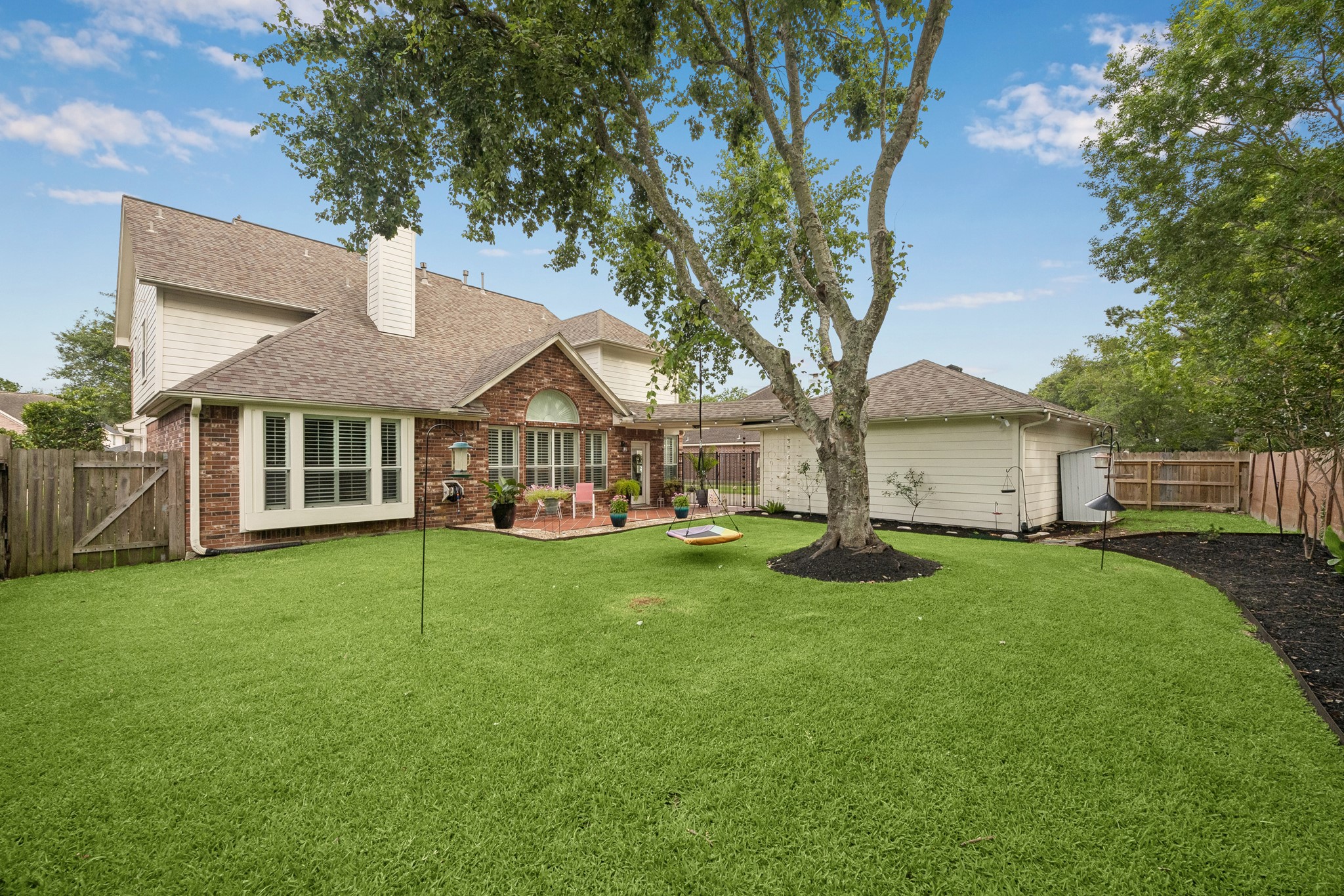 3108 Bay Ridge Court Friendswood, TX 77546 - Photo 5 of 30