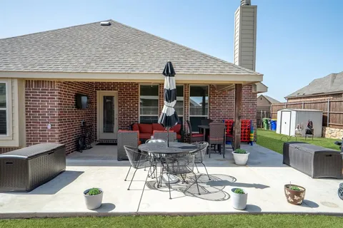 $415,000 | 3724 Ranchers Ridge, Krum, TX 76249