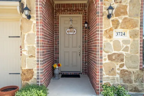 $415,000 | 3724 Ranchers Ridge, Krum, TX 76249