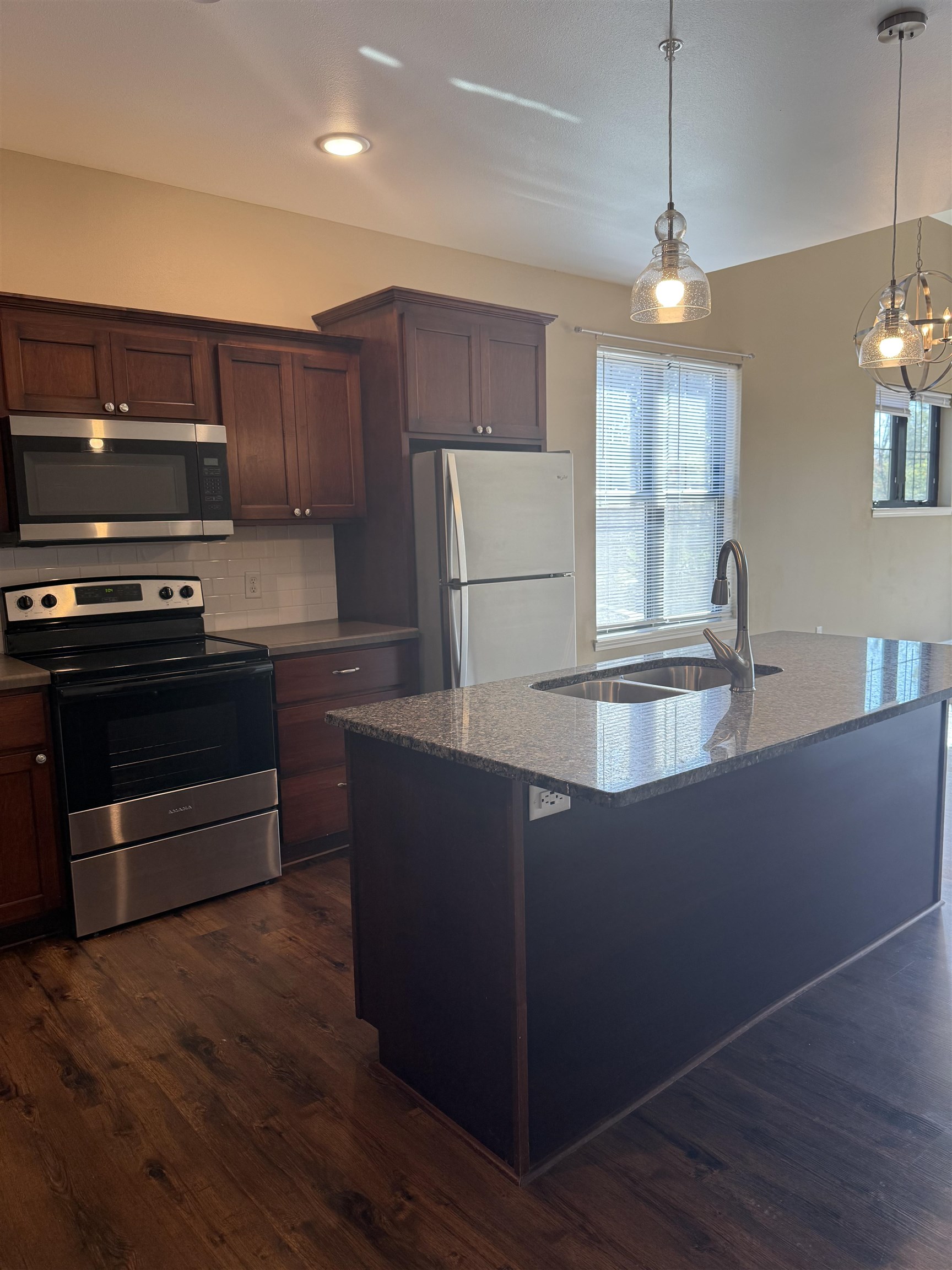 1456 Lake Street Baraboo, WI 53913 - Photo 5 of 41