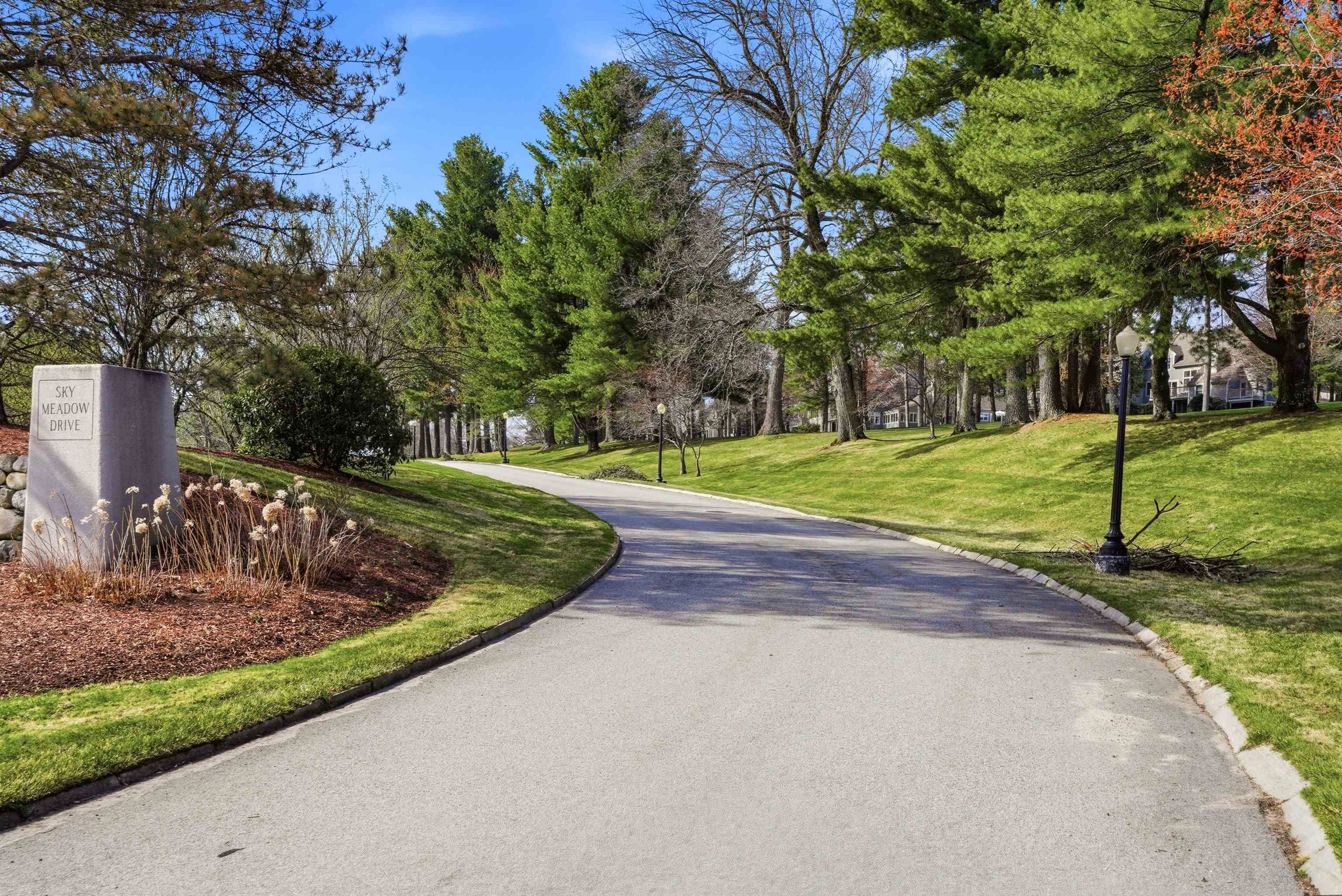 67 Cherry Hollow Road Nashua, NH 03062 - Photo 30 of 34