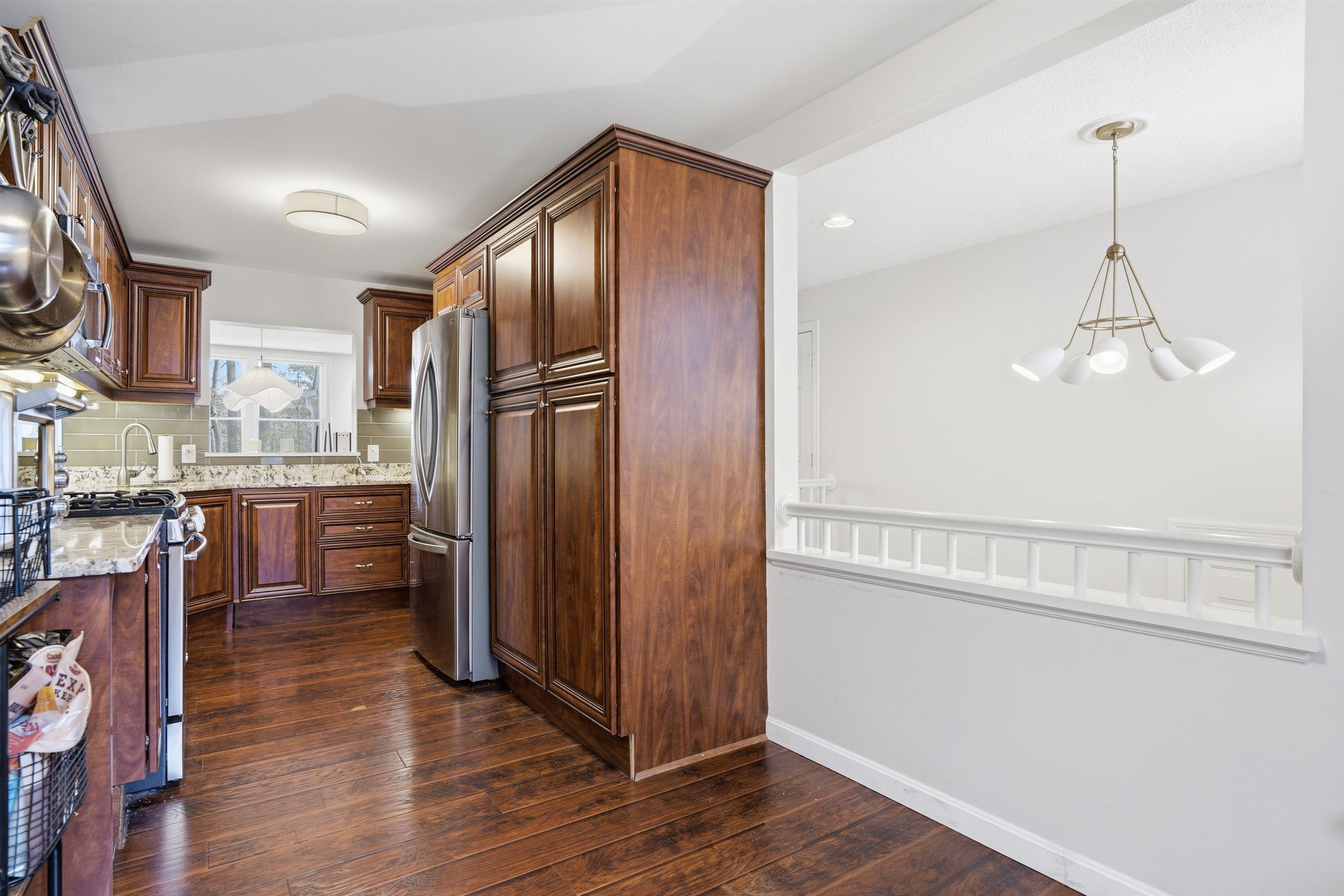 67 Cherry Hollow Road Nashua, NH 03062 - Photo 5 of 34