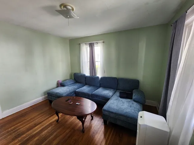 $2,200 | 5-7 Whiton Avenue, Unit 1, Quincy, MA 02169