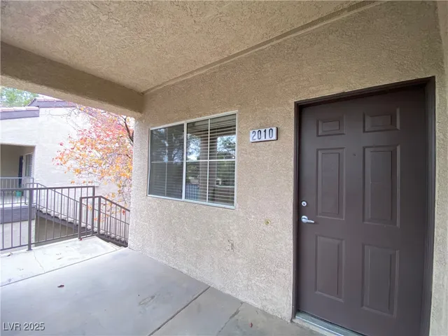 $1,595 | 5250 South Rainbow Boulevard, Unit 2010, Las Vegas, NV 89118