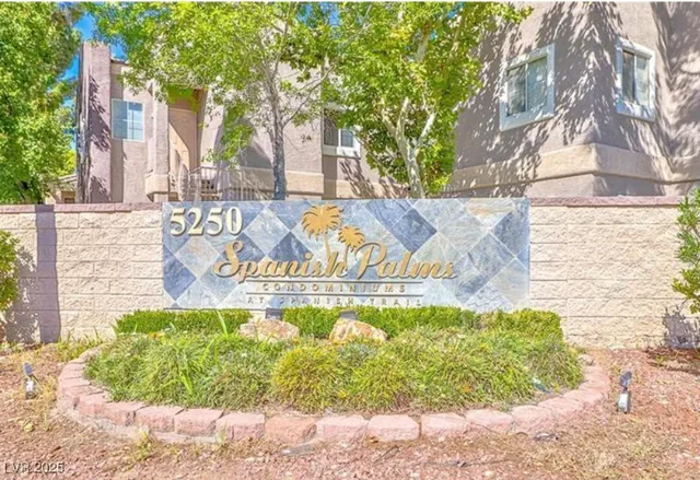 $1,595 | 5250 South Rainbow Boulevard, Unit 2010, Las Vegas, NV 89118
