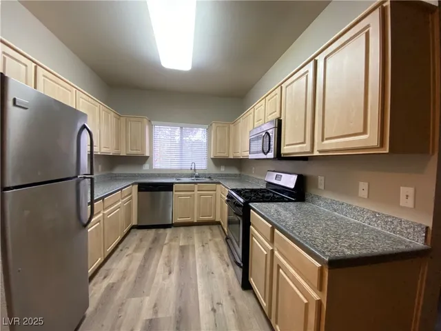 $1,595 | 5250 South Rainbow Boulevard, Unit 2010, Las Vegas, NV 89118