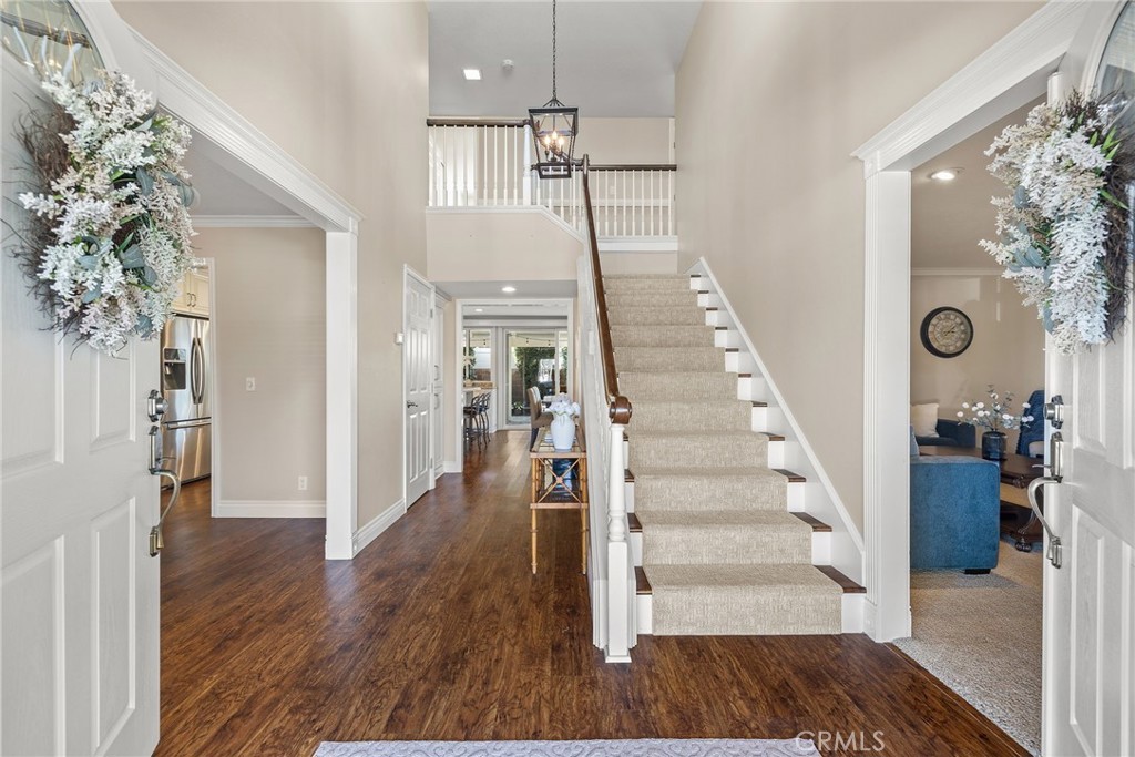 1719 Pecos River Placentia, CA 92870 - Photo 2 of 33 Double ceiling foyer entrance