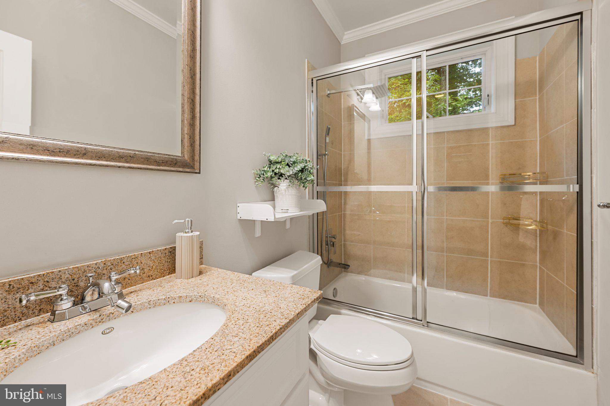 7203 Calamo Street Springfield, VA 22150 - Photo 36 of 58 Full Bathroom 2