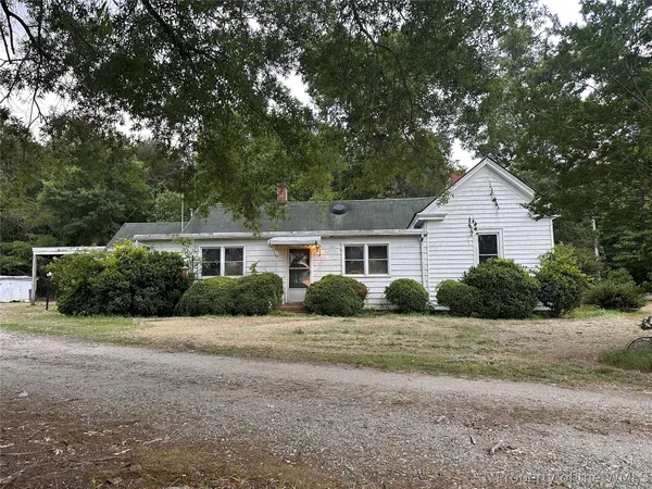 $169,900 | 3380 Runnymede Road, Elberon, VA 23846