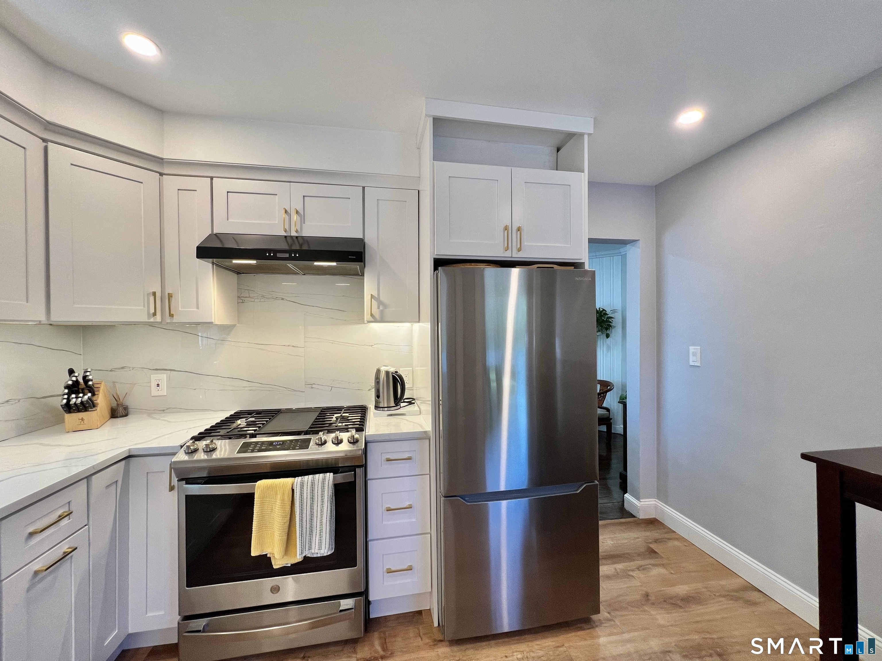 444 Huntington Road Stratford, CT 06614 - Photo 13 of 20