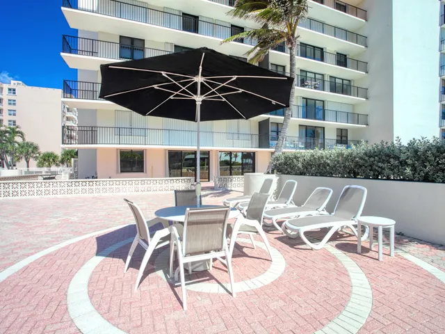 $9,000 | 3456 South Ocean Boulevard, Unit 1040, Palm Beach, FL 33480