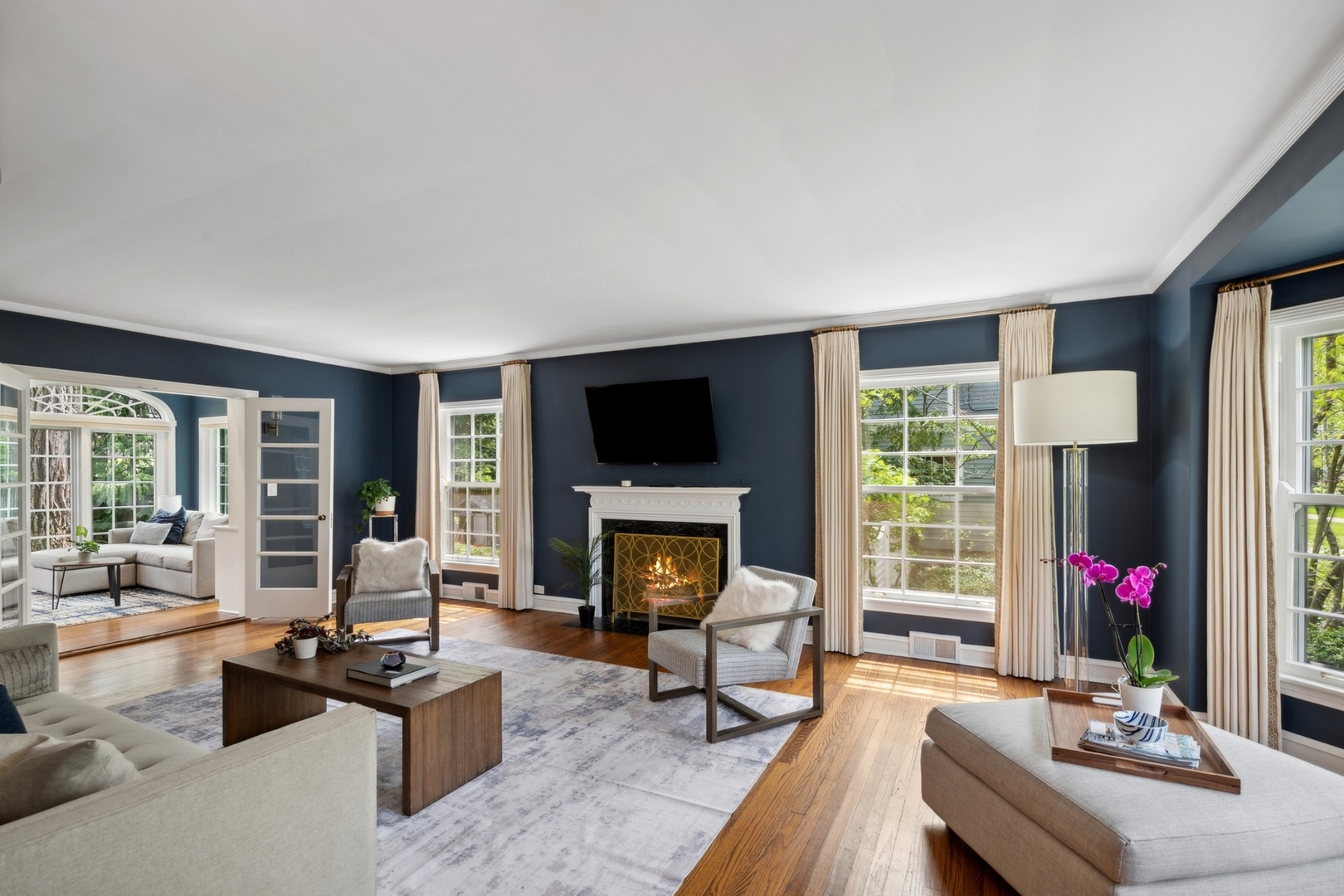 609 Cedar Street Winnetka, IL 60093 - Photo 2 of 36