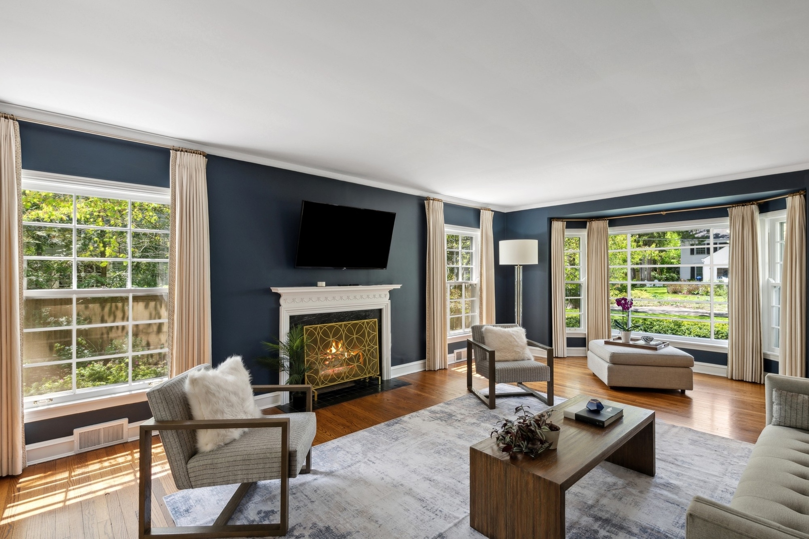 609 Cedar Street Winnetka, IL 60093 - Photo 3 of 36