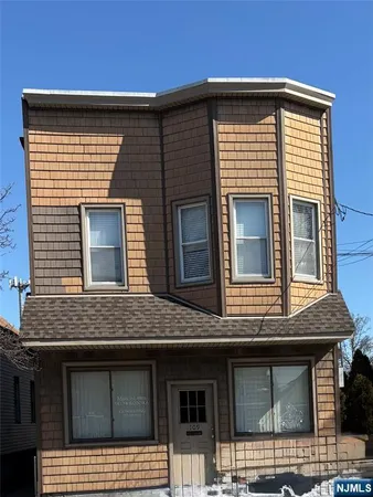 $1,700 | 109 Wallington Avenue, Unit 3, Wallington, NJ 07057