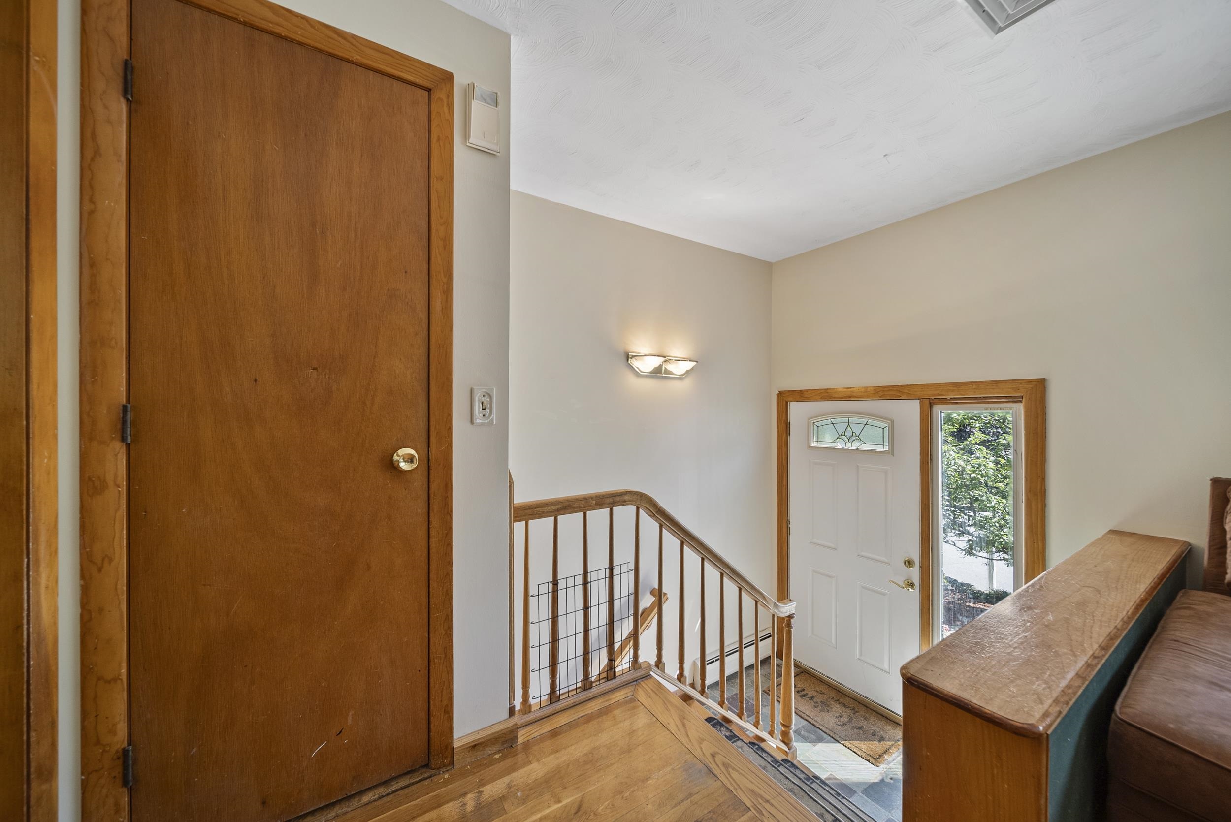 148 Dave Street Manchester, NH 03104 - Photo 12 of 46