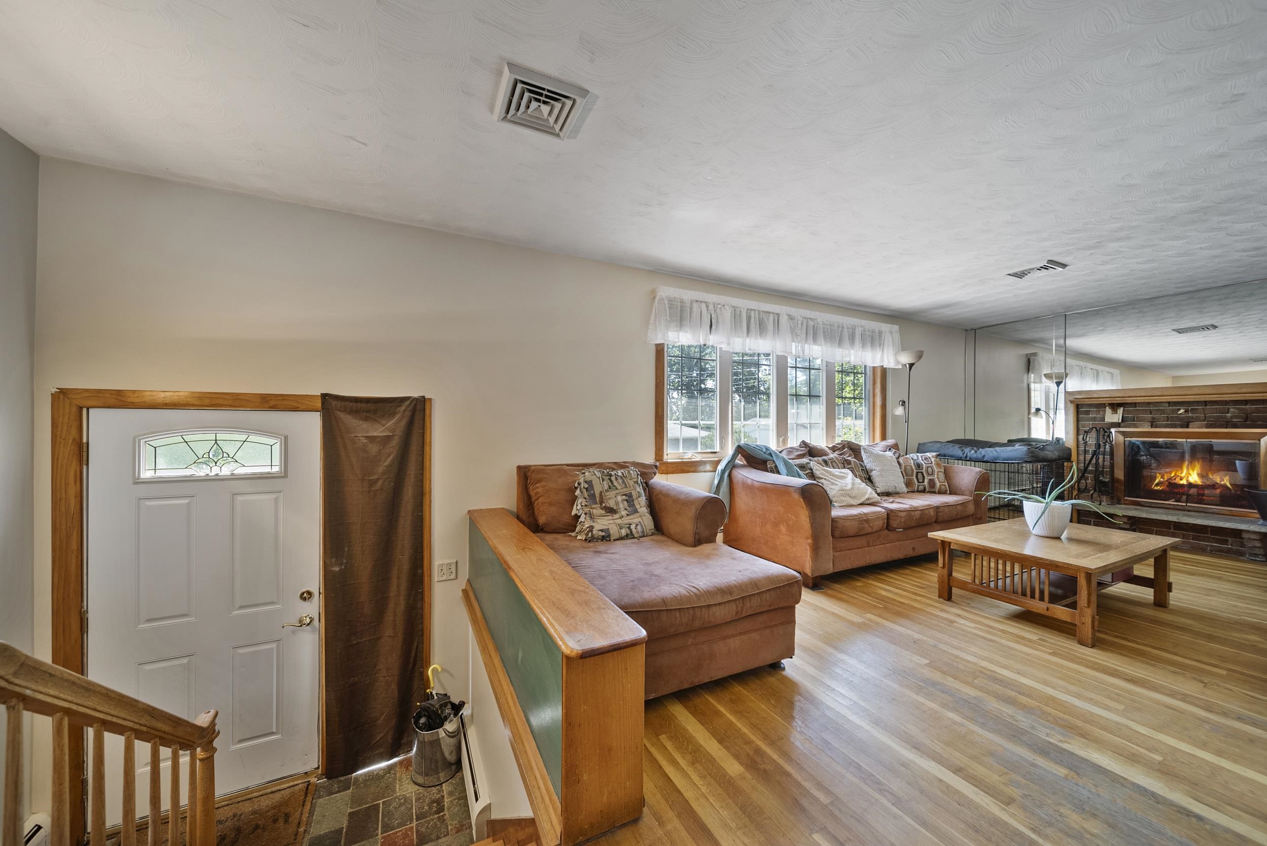 148 Dave Street Manchester, NH 03104 - Photo 13 of 46