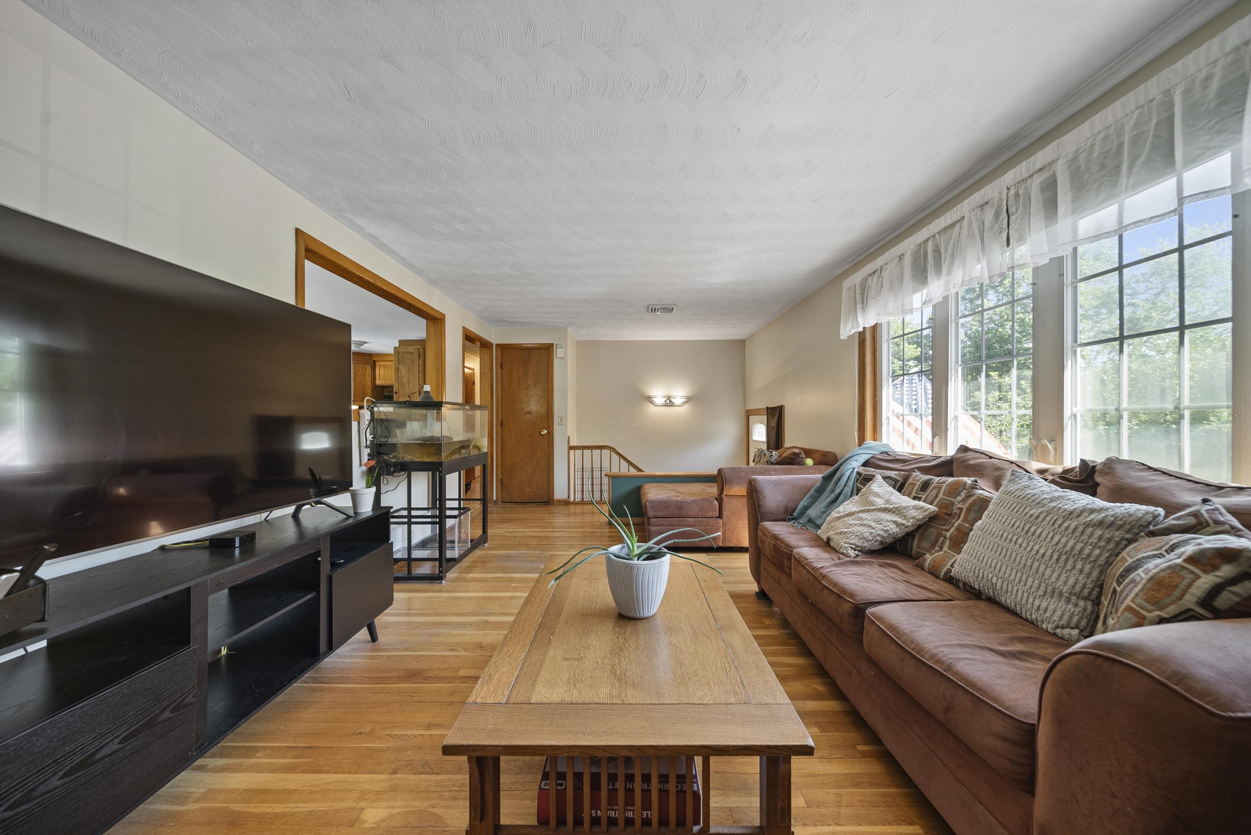 148 Dave Street Manchester, NH 03104 - Photo 22 of 46