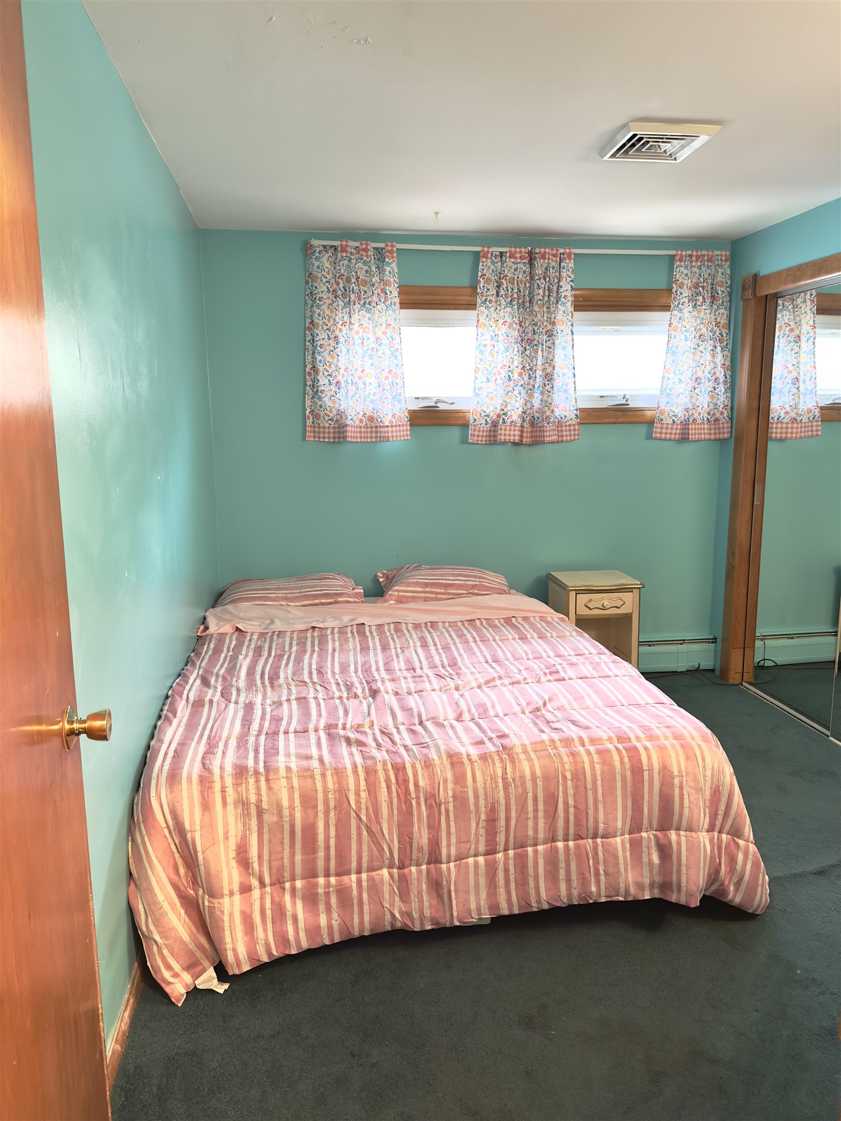 148 Dave Street Manchester, NH 03104 - Photo 27 of 46