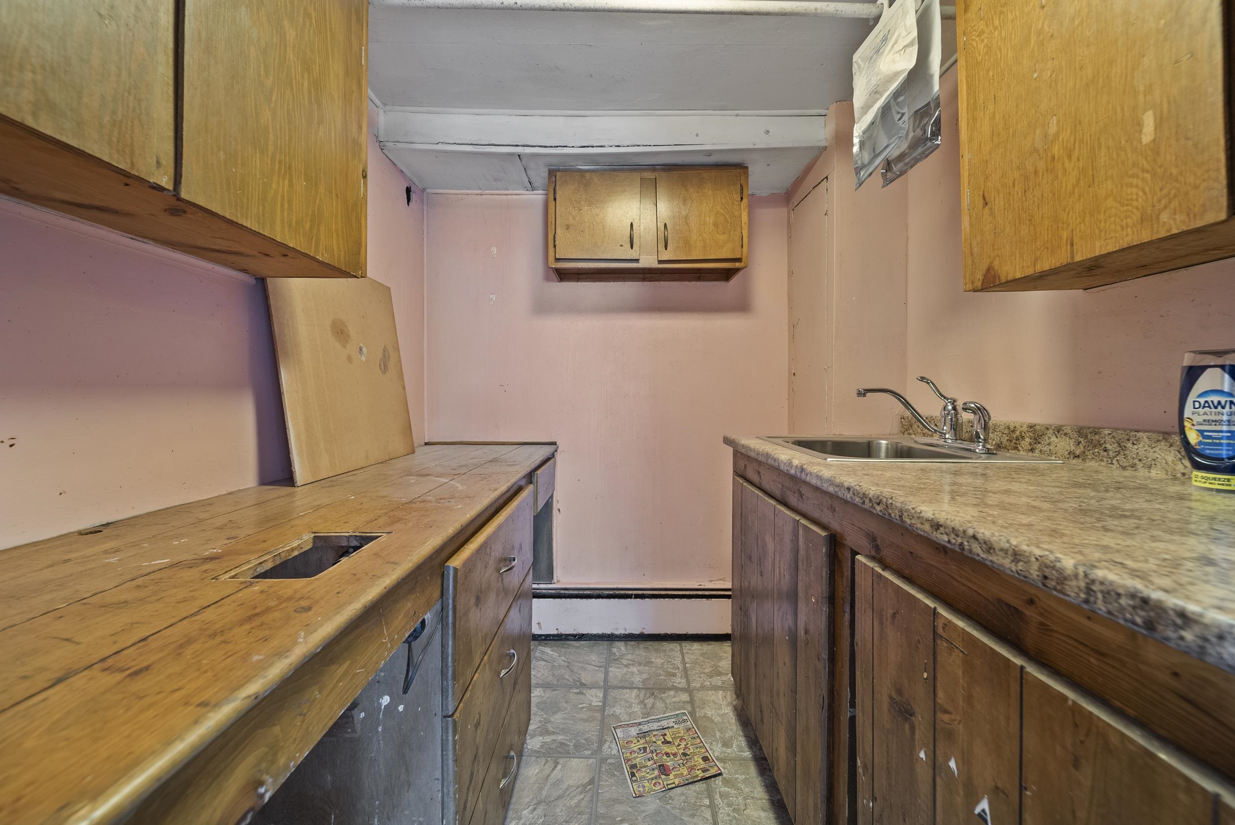 148 Dave Street Manchester, NH 03104 - Photo 37 of 46