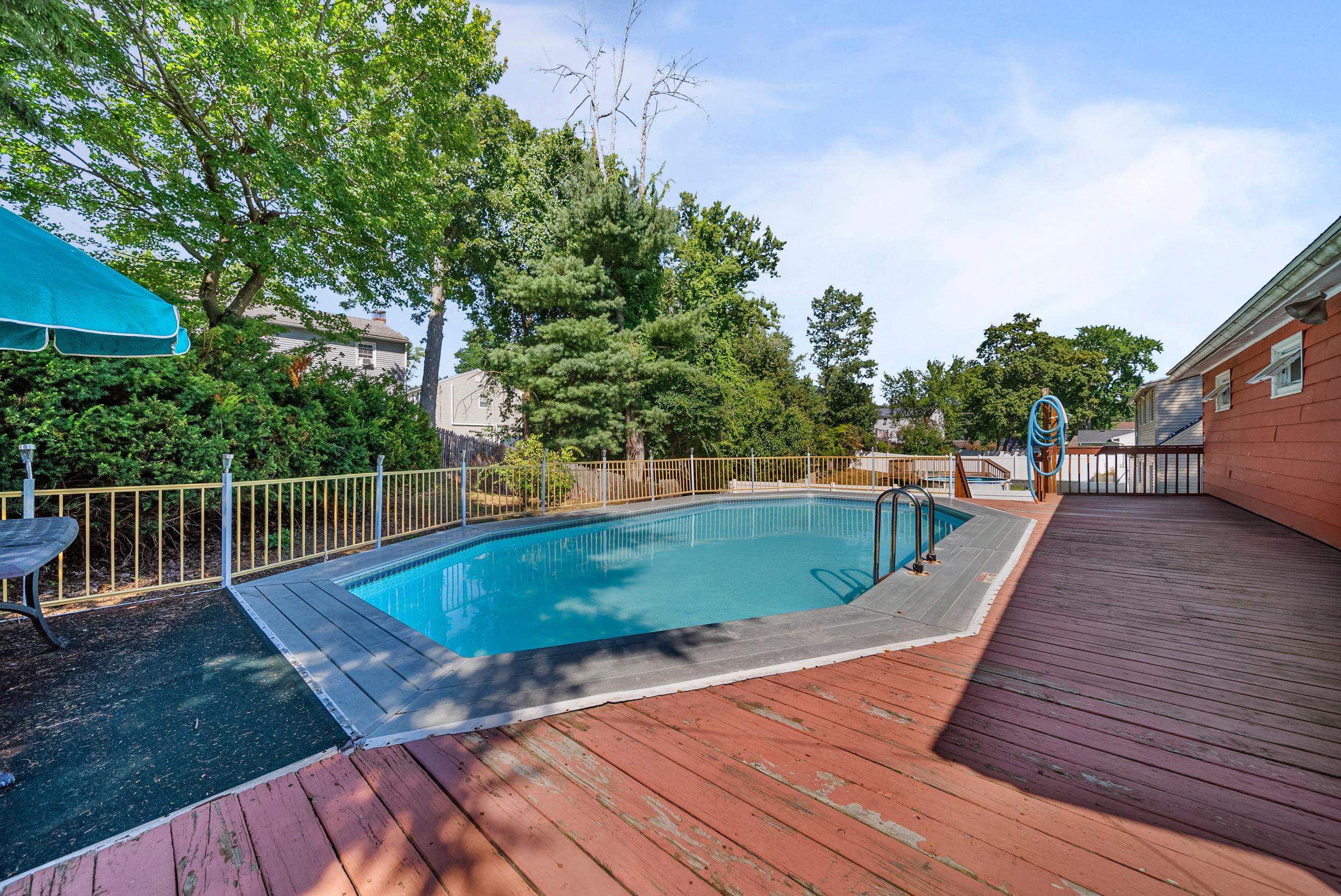 148 Dave Street Manchester, NH 03104 - Photo 41 of 46