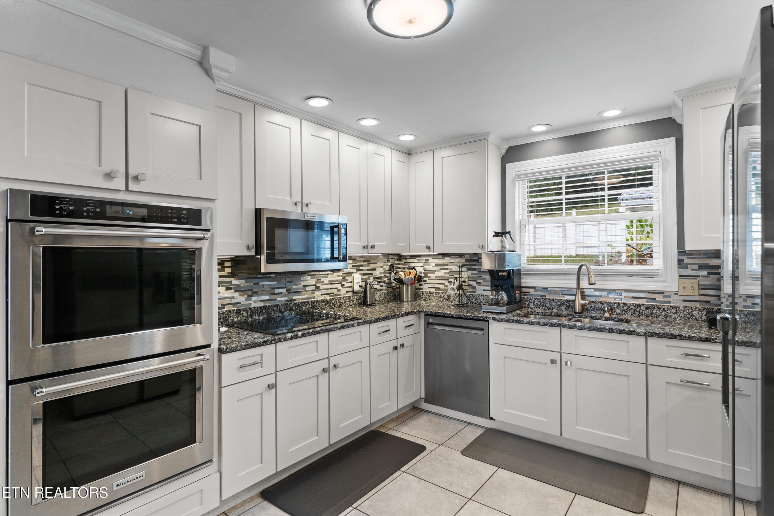 212 Simmons Road Seymour, TN 37865 - Photo 17 of 59 Kitchen
