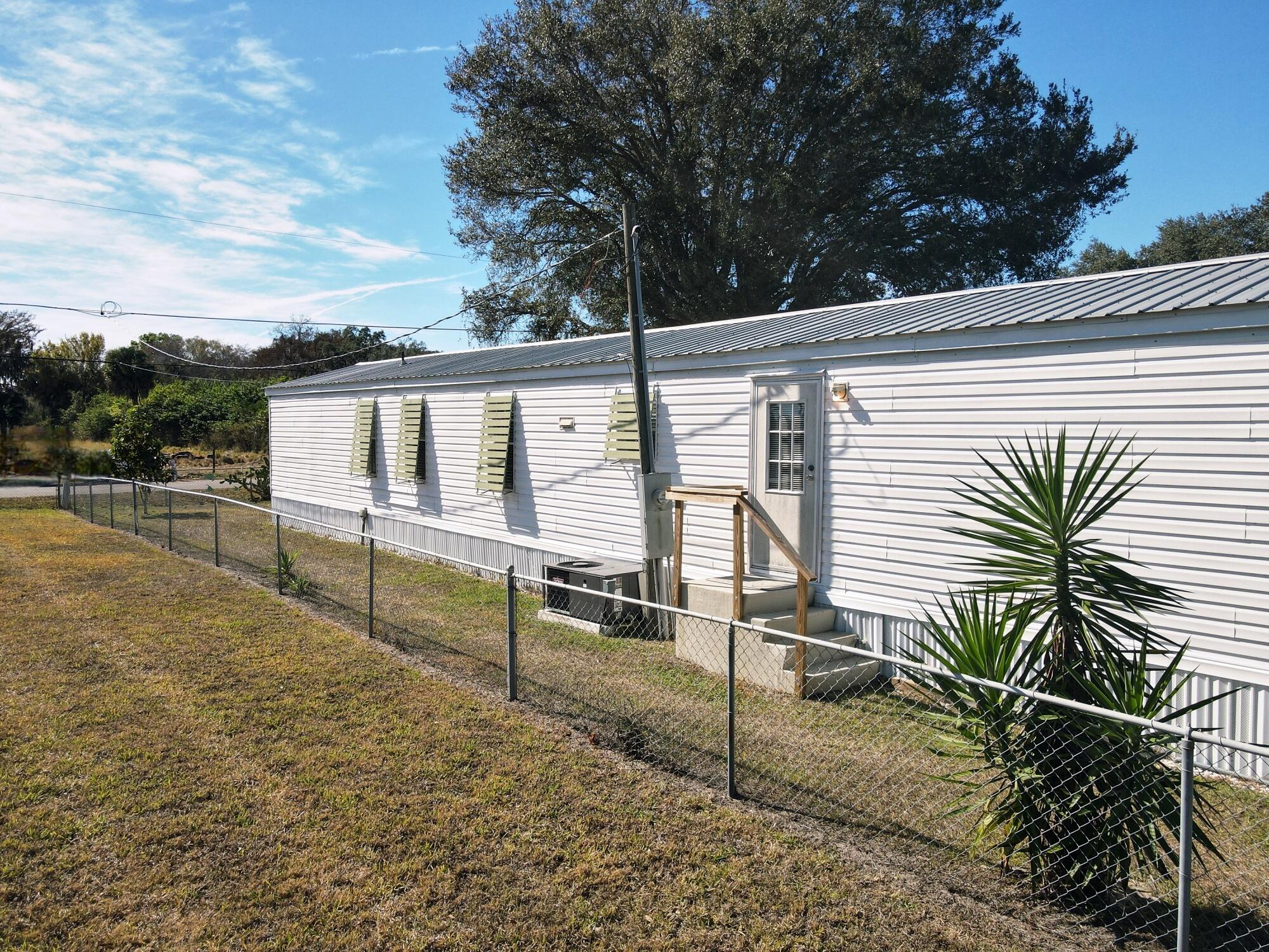 209 Southeast 8th Street Okeechobee, FL 34974 - Photo 13 of 35 dji_fly_20260119_112946_913_176892190867