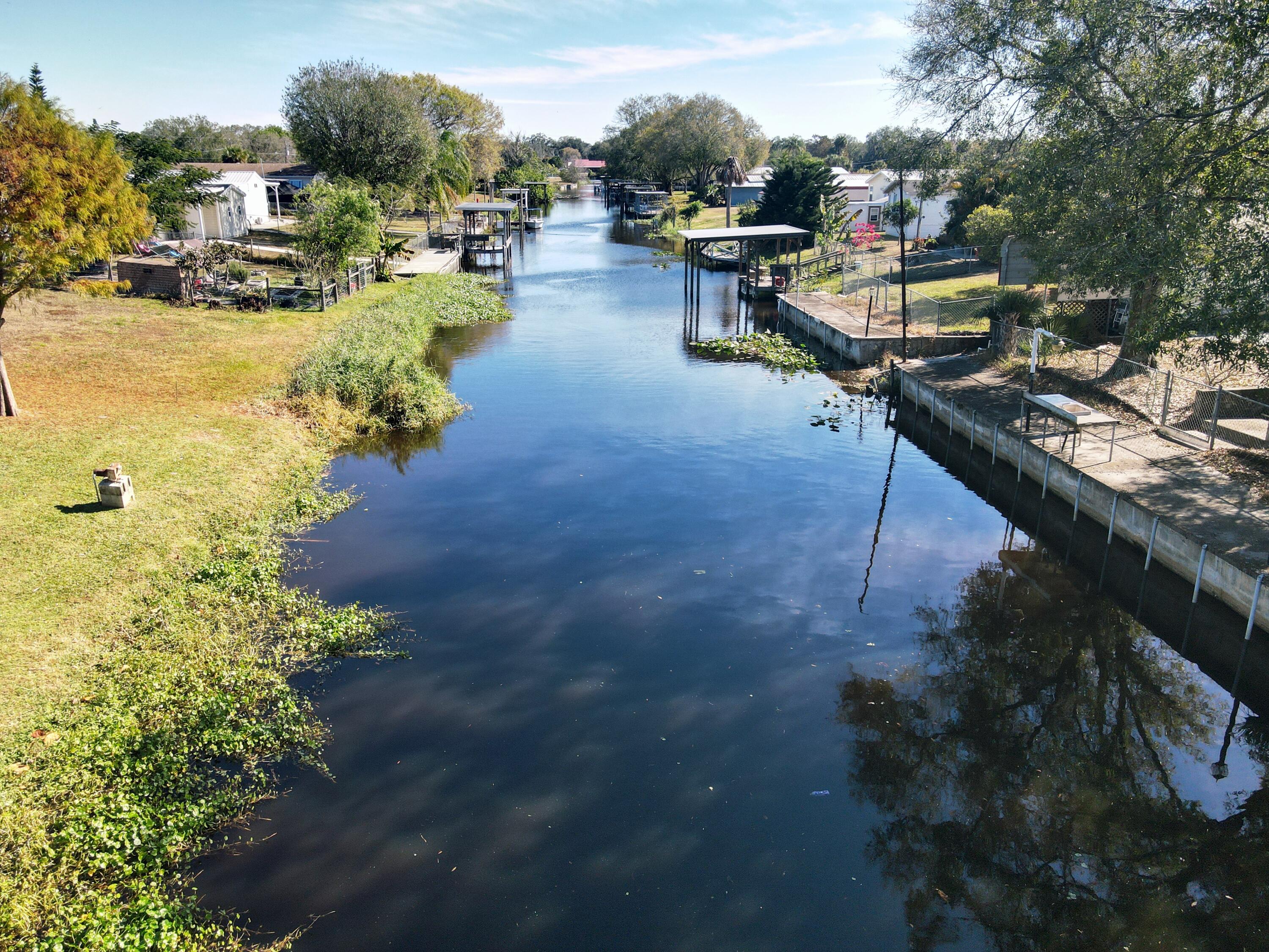 209 Southeast 8th Street Okeechobee, FL 34974 - Photo 8 of 35 dji_fly_20260119_112646_901_176892202014