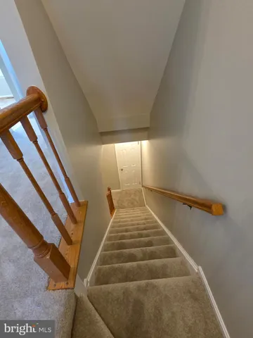 $2,975 | 4281 Sleepy Lake Drive, Fairfax, VA 22033