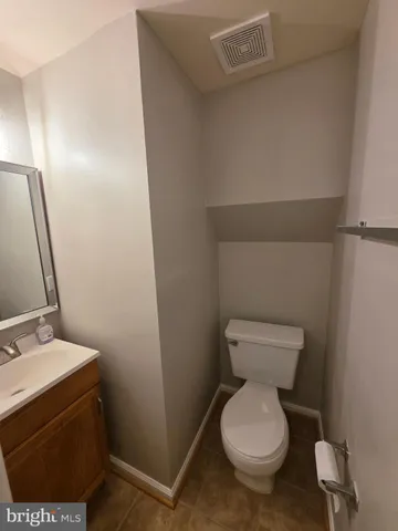 $2,975 | 4281 Sleepy Lake Drive, Fairfax, VA 22033