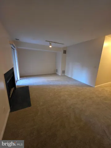 $2,975 | 4281 Sleepy Lake Drive, Fairfax, VA 22033