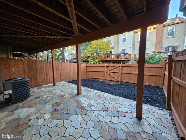 $2,975 | 4281 Sleepy Lake Drive, Fairfax, VA 22033