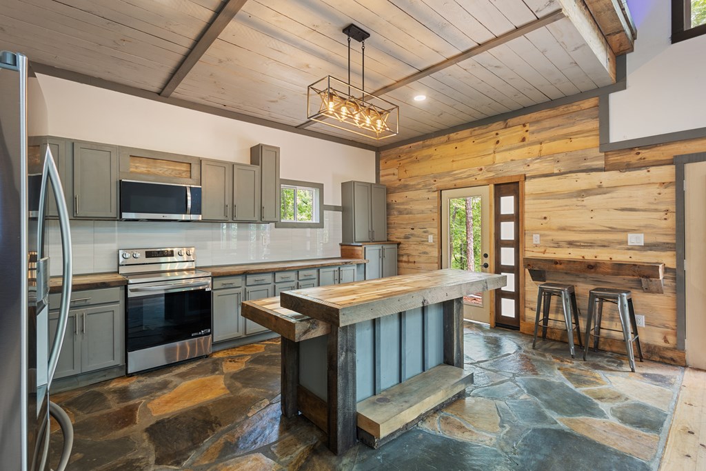 43 Old Federal Road Ellijay, GA 30540 - Photo 25 of 49