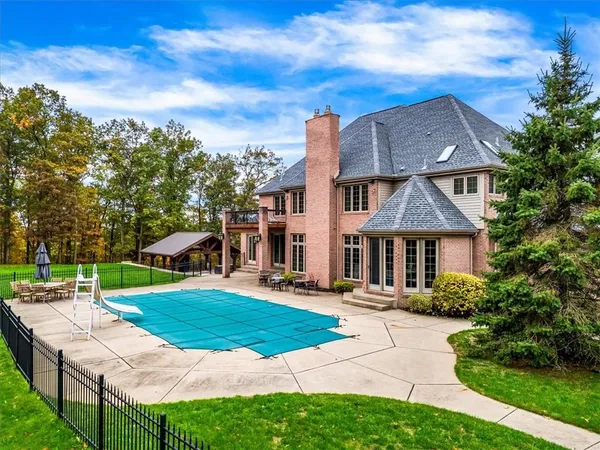 $2,600,000 | 401 Blackstone Lane, Mars, PA 16046