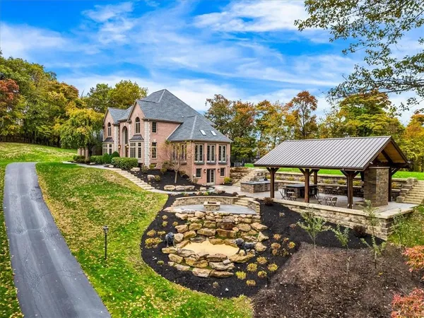 $2,600,000 | 401 Blackstone Lane, Mars, PA 16046