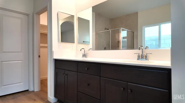 $533,030 | Undisclosed Address, Bakersfield, CA 93311