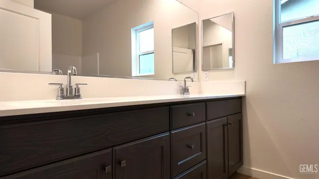 $533,030 | Undisclosed Address, Bakersfield, CA 93311