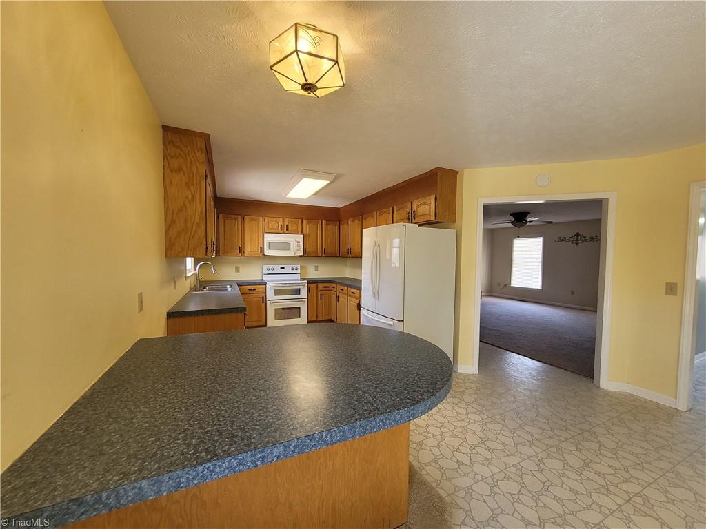 730 Blue Hollow Road Mount Airy, NC 27030 - Photo 14 of 35 Kitchen