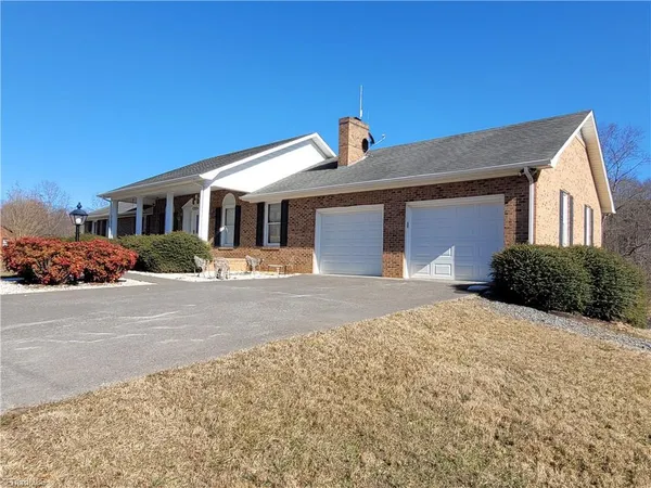 $2,300 | 730 Blue Hollow Road, Mount Airy, NC 27030
