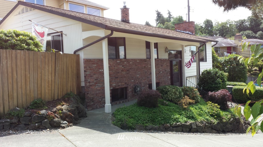 5340 Southwest Lander Street Seattle, WA 98116 - Photo 1 of 17 Gallery Image 1