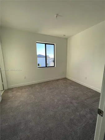 $2,800 | 813 Northeast 211th Street, Miami, FL 33179