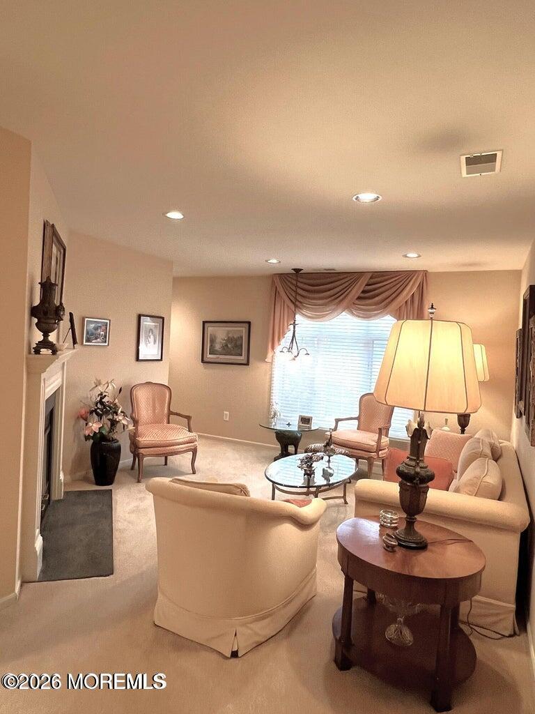 92 Winthrop Road, Unit C Monroe Township, NJ 08831 - Photo 6 of 18 Living Room2