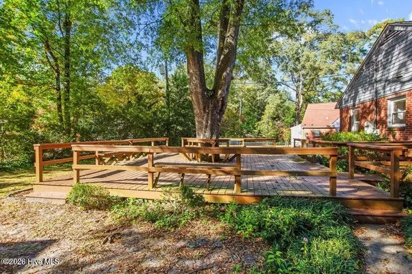 $2,200 | 1607 Oaklawn Drive, Greenville, NC 27858