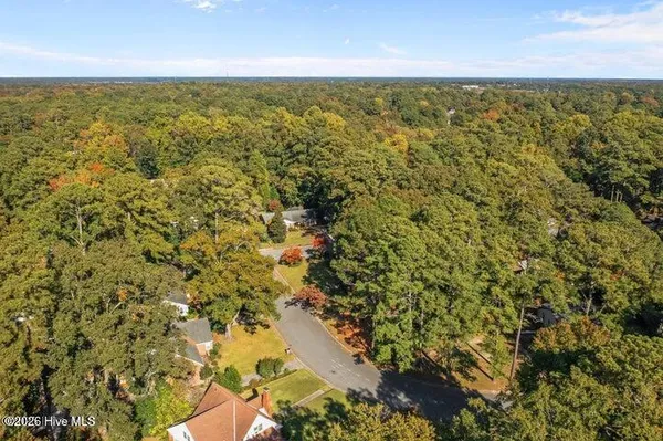 $2,200 | 1607 Oaklawn Drive, Greenville, NC 27858