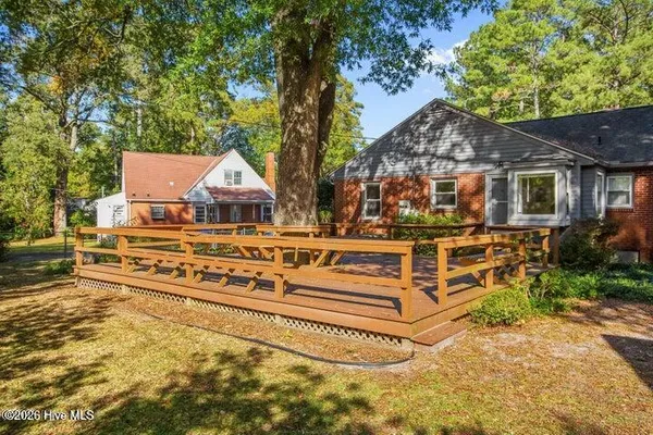 $2,200 | 1607 Oaklawn Drive, Greenville, NC 27858