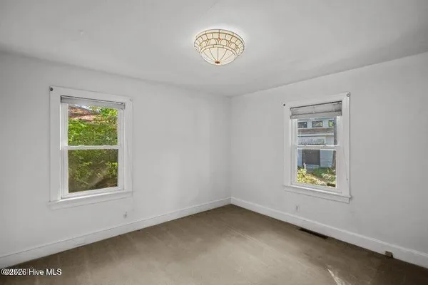 $2,200 | 1607 Oaklawn Drive, Greenville, NC 27858